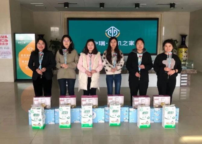 你(nǐ)比花(huā)兒(ér)更美(měi)