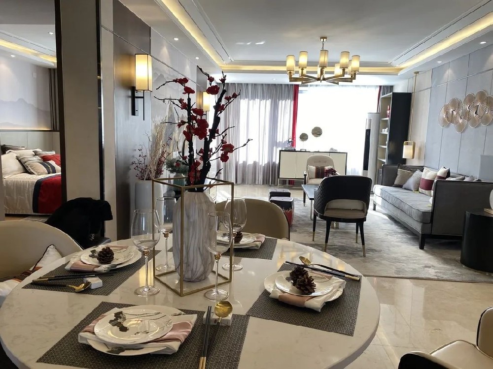 裕升華庭2期丨華貴閣，建築面積約143㎡闊境三居，安放(fàng)你(nǐ)的(de)理(lǐ)想生(shēng)活