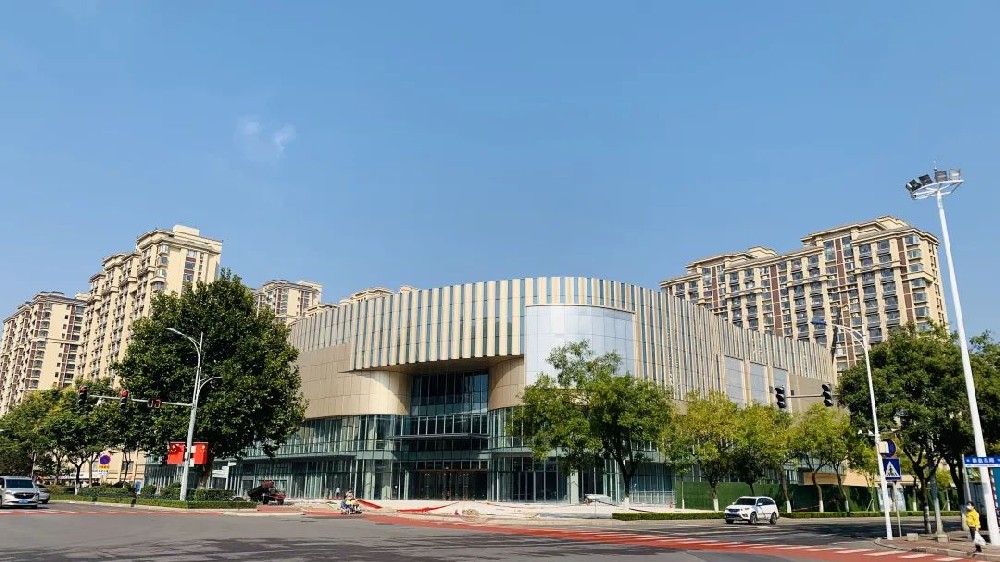 裕升利群廣場(chǎng)展新顔，繁華新主場(chǎng)，便捷好(hǎo)生(shēng)活！